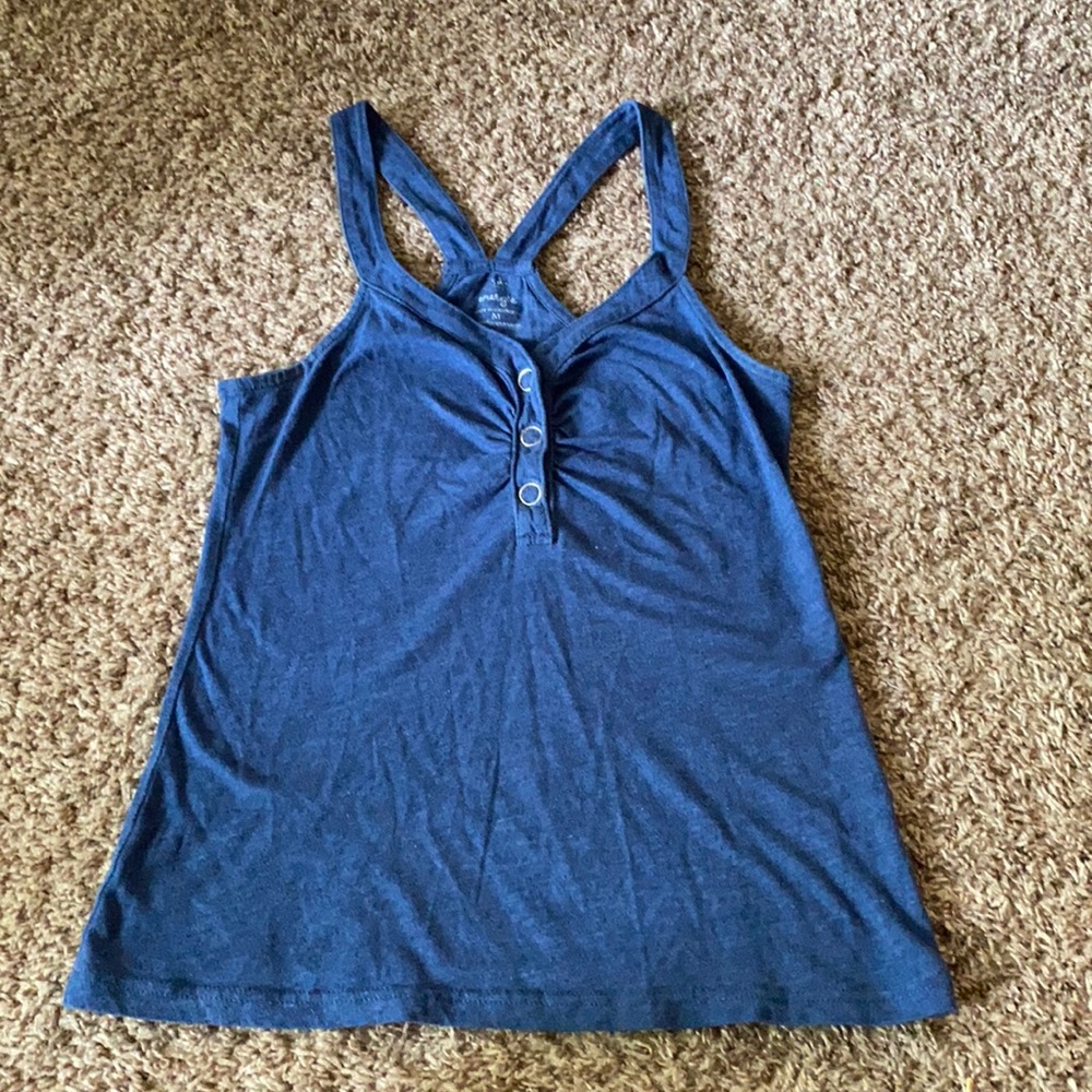 3/$15✨ Racer back tank top with snaps